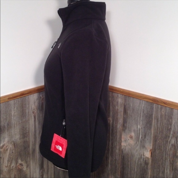NWT Ladies Black Fleece The North Face zip up - Picture 6 of 6